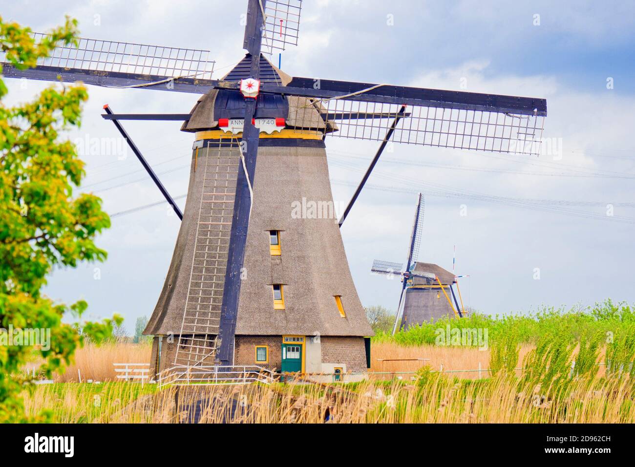 Kinderdijk, Traditional Dutch Windmills Pumping Water, UNESCO World