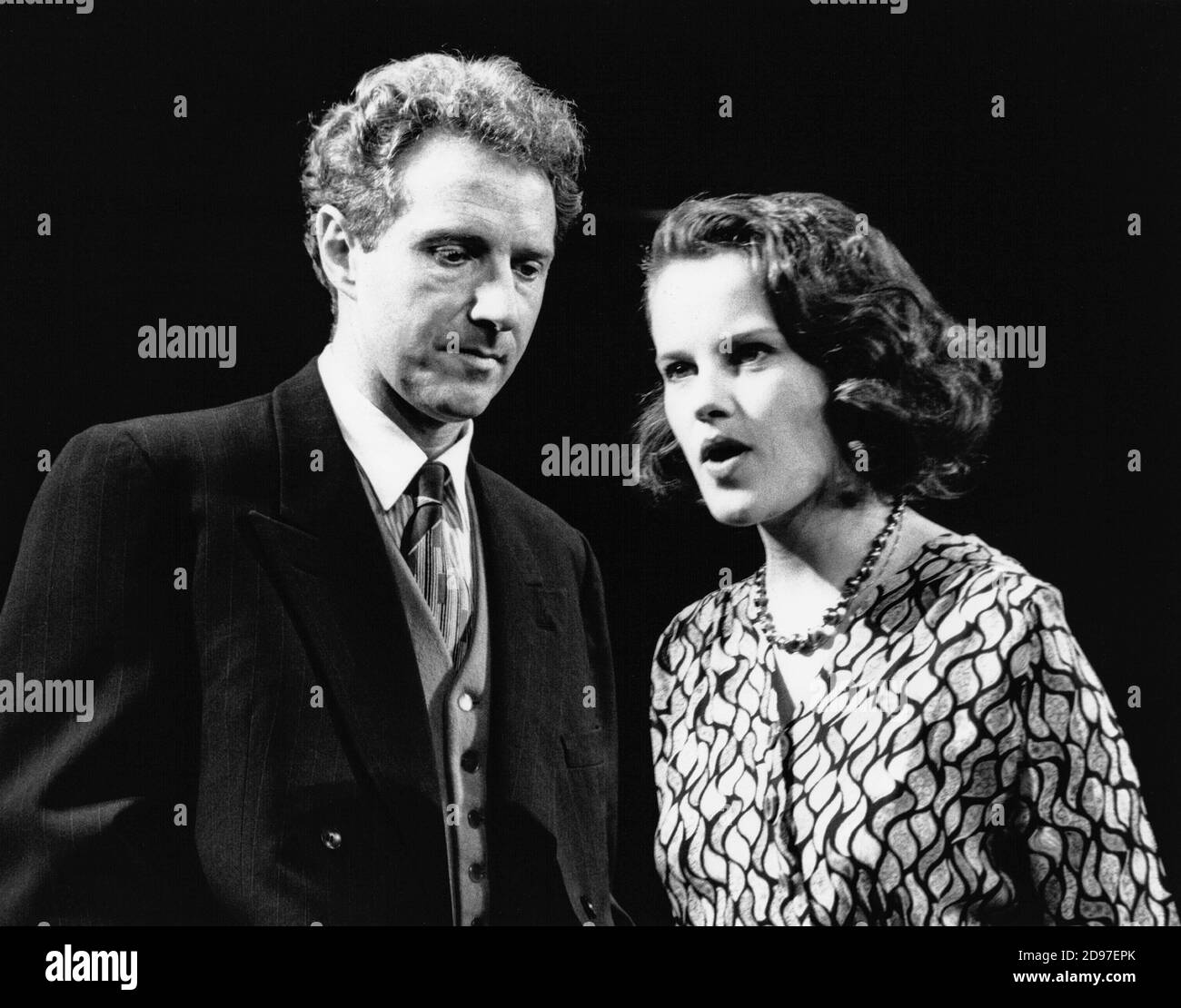 AWAKE AND SING!  by Clifford Odets  design: Martin Johns  lighting: Leonard Tucker  director: Lou Stein  Michael J. Jackson (Moe Axelrod), Elaine R. Smith (Hennie Berger)  Palace Theatre, Watford, England  04/04/1989                 (c) Donald Cooper/Photostage   photos@photostage.co.uk   ref/BW-P-153-11 Stock Photo