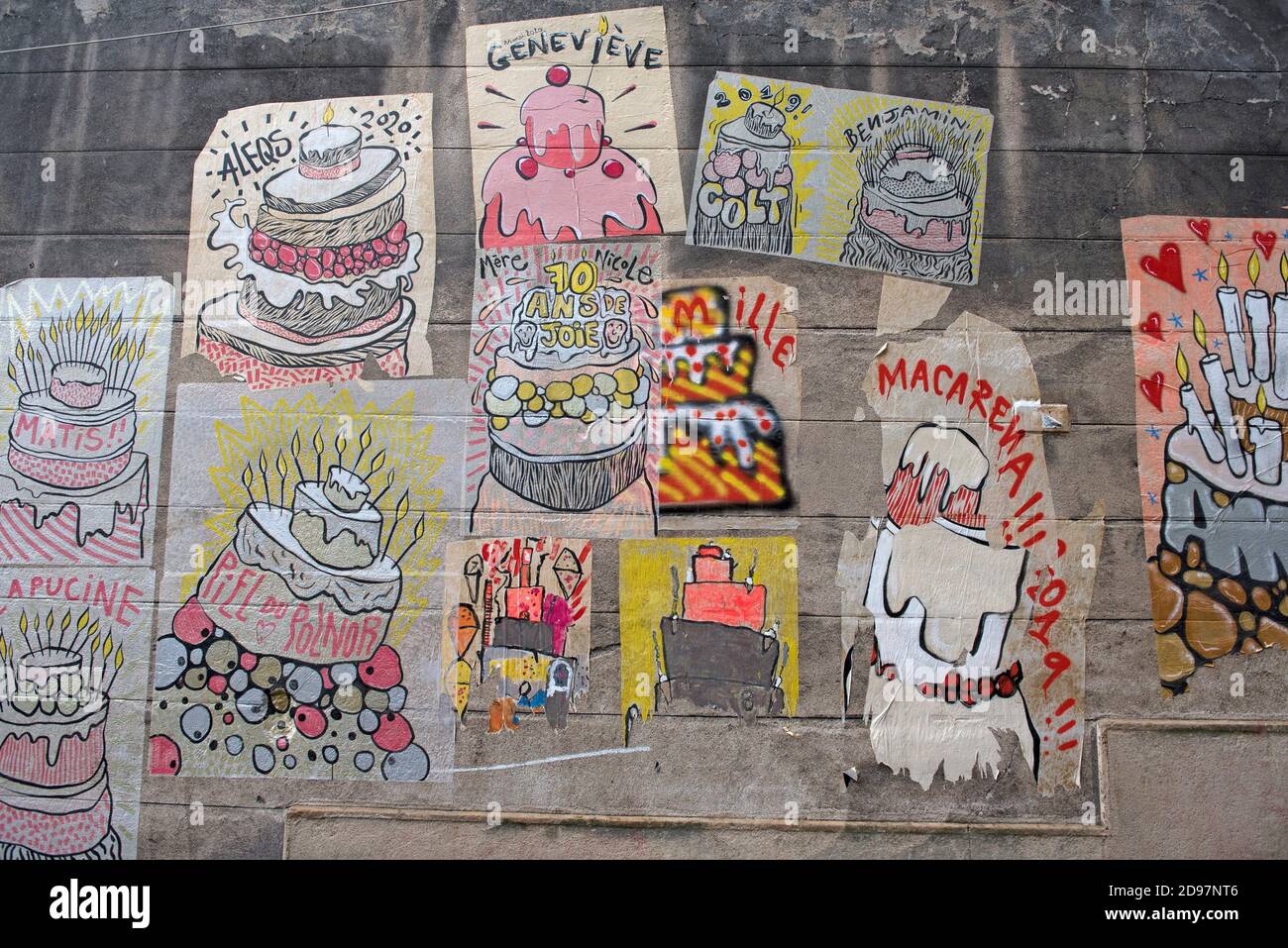 Affiches Representant Des Gateaux Pour L Anniversaire De Leurs Amis Colles Par Ella Et Pitr Artistes De Rue Saint Etienne Departement De La Stock Photo Alamy