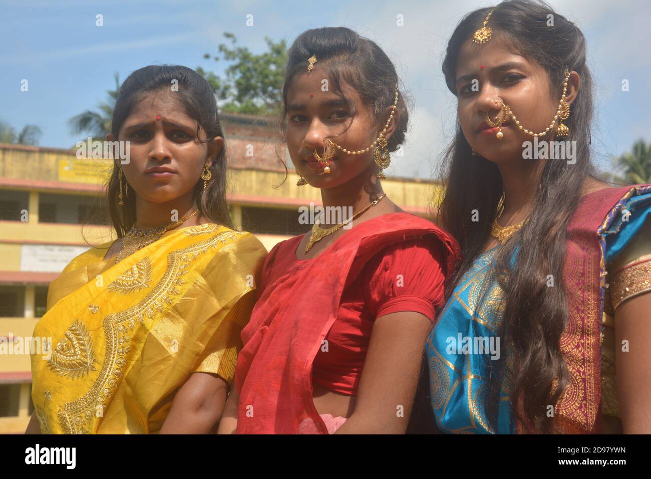 Bengali girls hi-res stock photography and images - Alamy