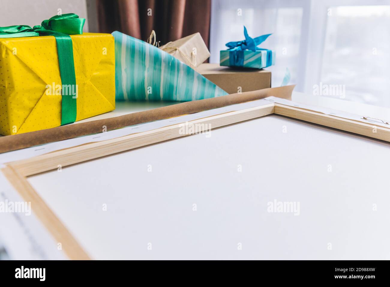 packing gift box with wrapping paper Stock Photo Alamy