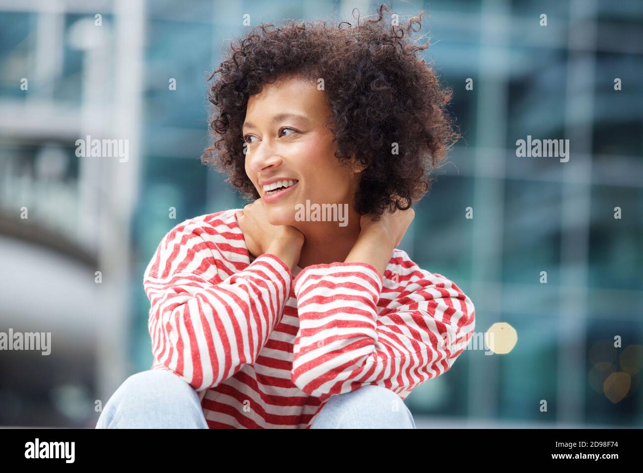 Older woman curly hair hi-res stock photography and images - Alamy