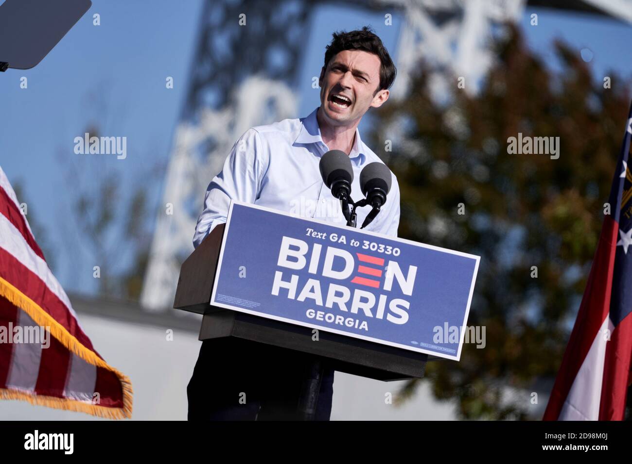Atlanta, United States. 02nd Nov, 2020. Jon Ossoff addresses drive-in rally on election eve to get out the vote for Joe Biden, Jon Ossoff and Raphael Warnock on November 2, 2020 in Atlanta, Georgia Credit: Sanjeev Singhal/The News Access Credit: The Photo Access/Alamy Live News Stock Photo