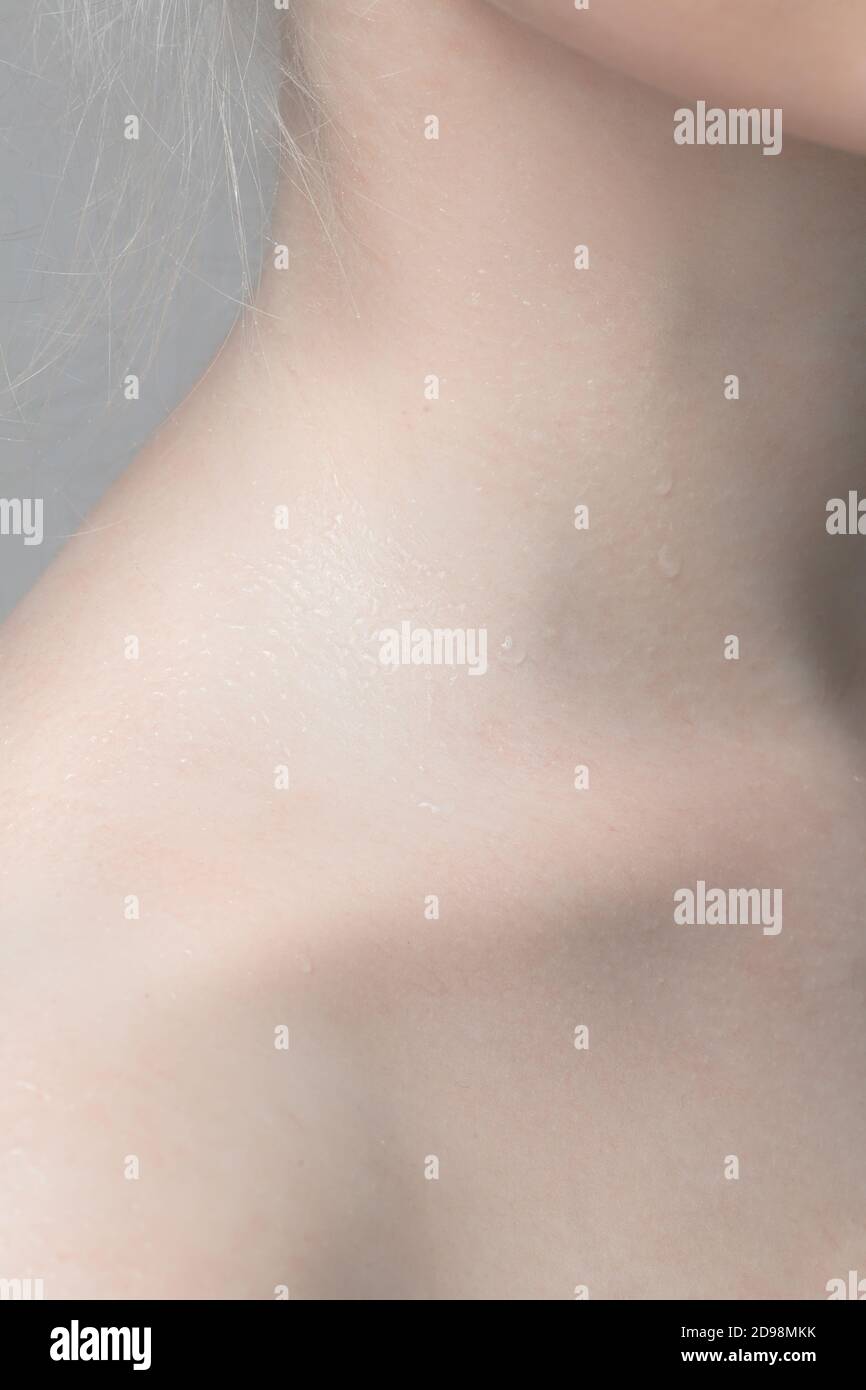 Natural Neck Models Neck look up model hi-res stock photography and images - Alamy