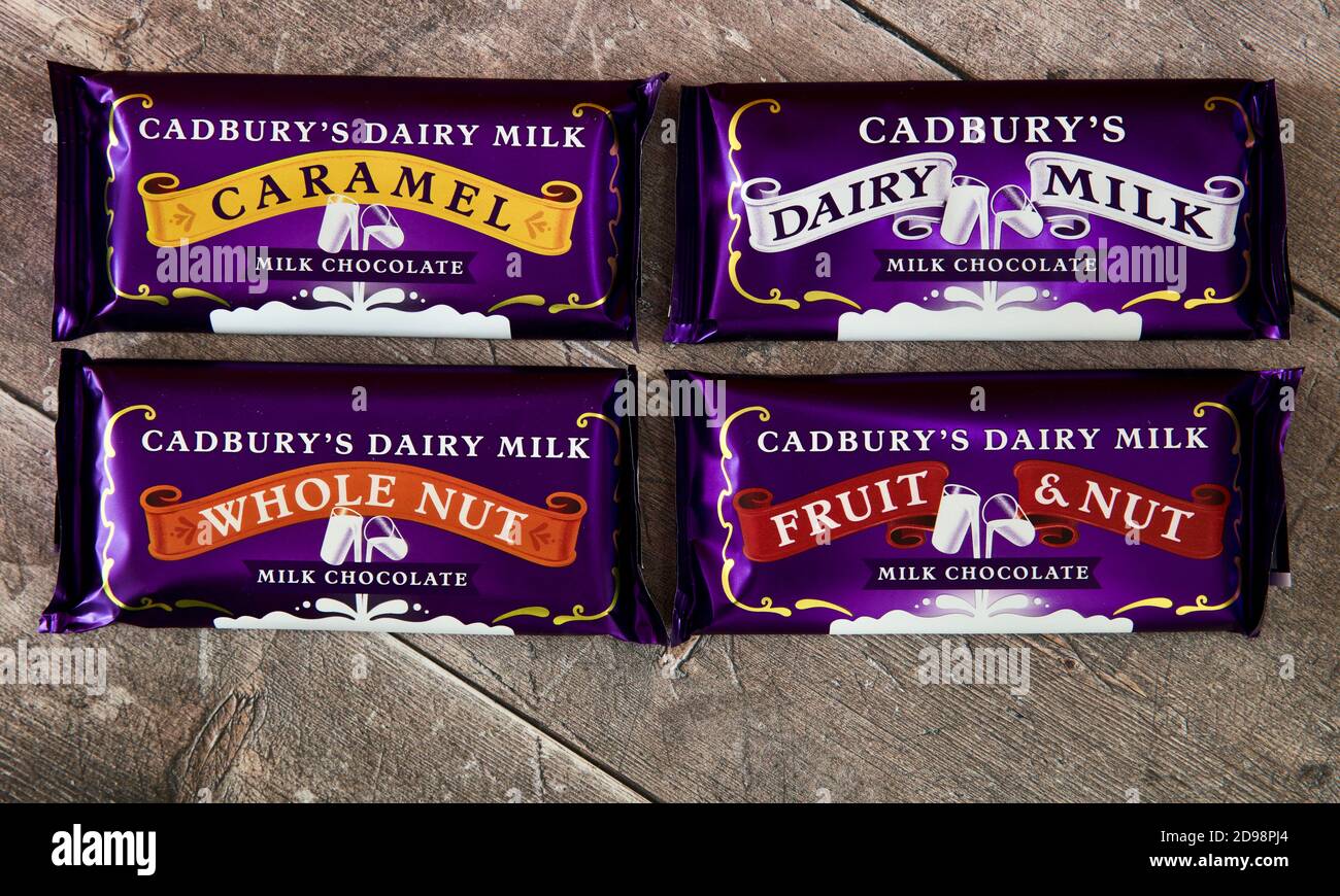 Cadbury Dairy Milk Classic Retro Collection Stock Photo Alamy