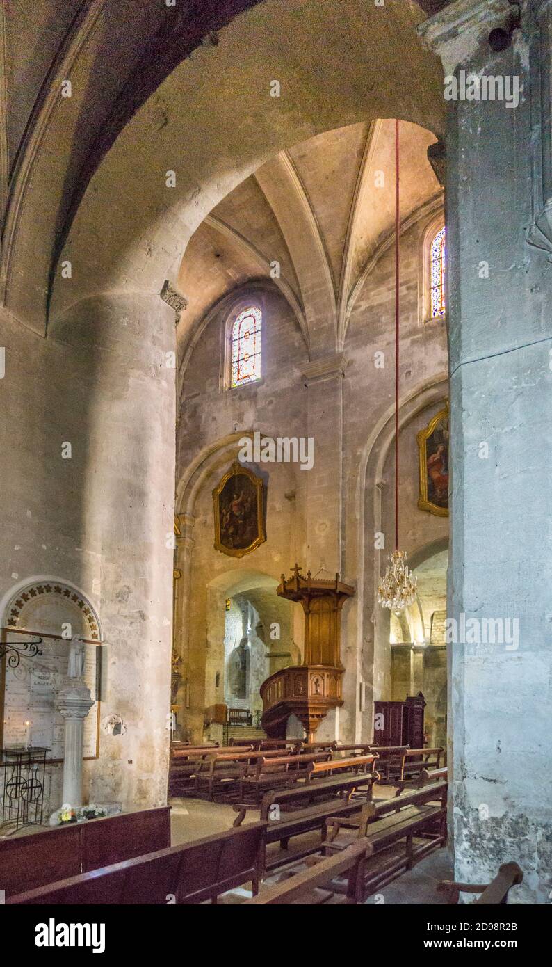 interior of Apt Cathedral, the church of Sainte-Anne in the ancient Luberon City of Apt, Vaucluse department, Provence-Alpes-Côte d'Azur, Southern Fra Stock Photo