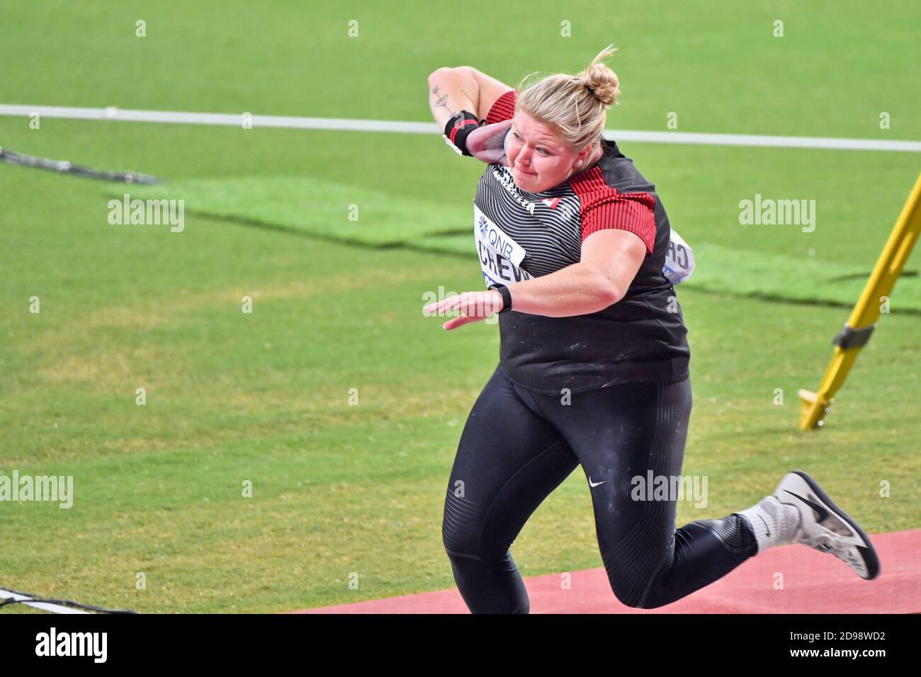Brittany Crew (Canada). Shot Put finals. IAAF World Athletics