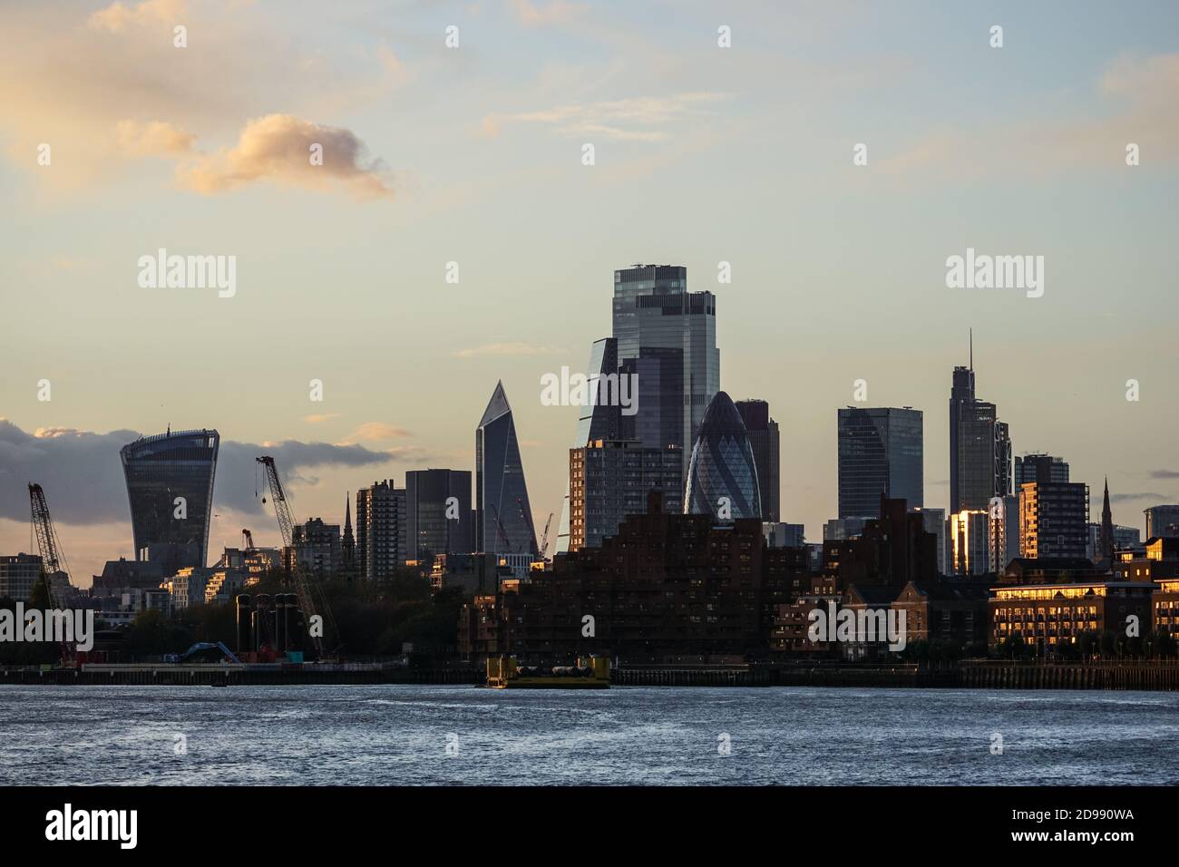 Finance district london hi-res stock photography and images - Alamy