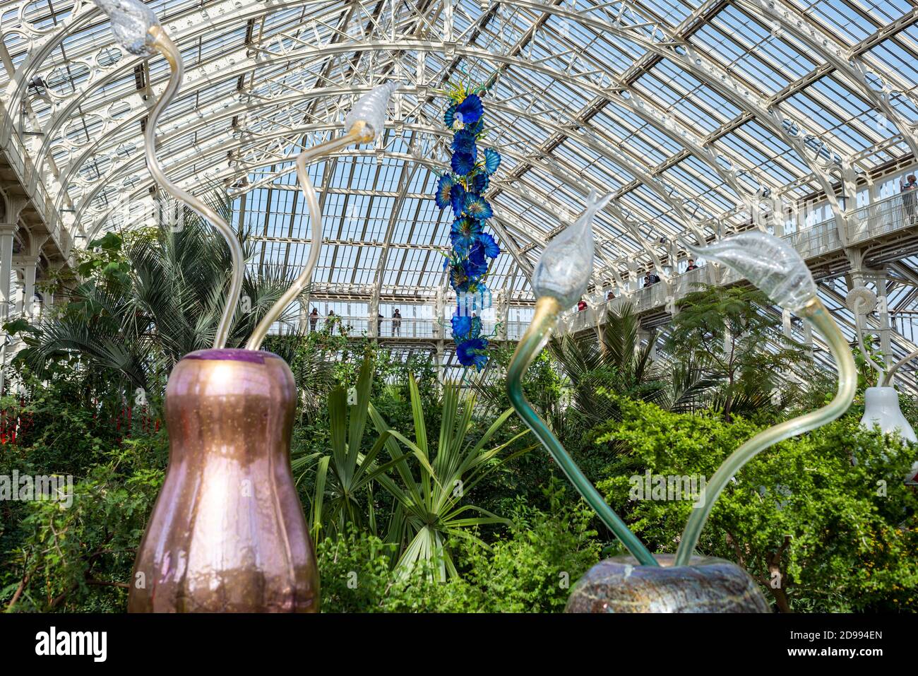 Dale Chihuly Artwork exposed in Kew Gardens Stock Photo