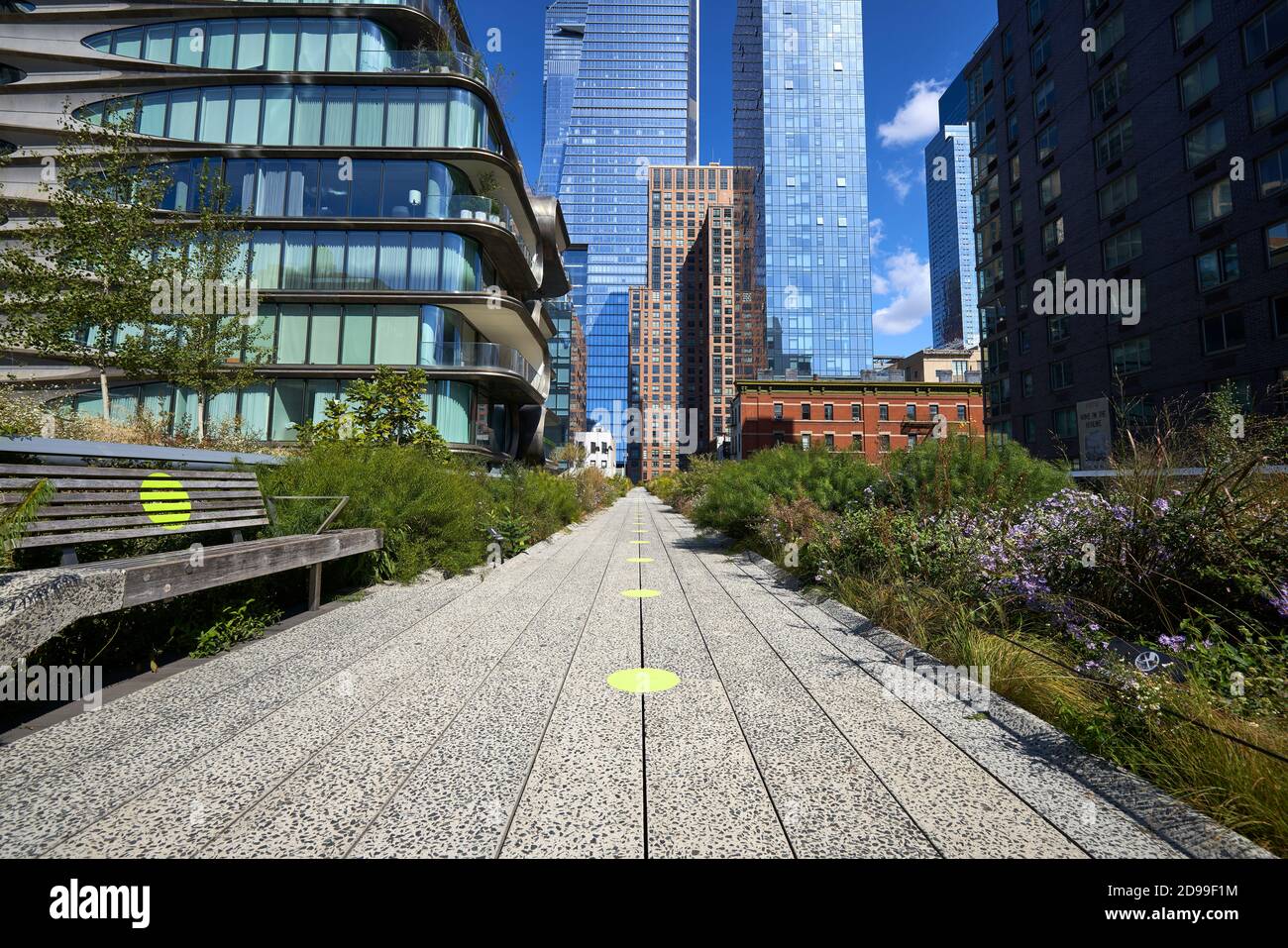 Zaha Hadid building seen from the High Line Park in New York City Stock Photo Alamy
