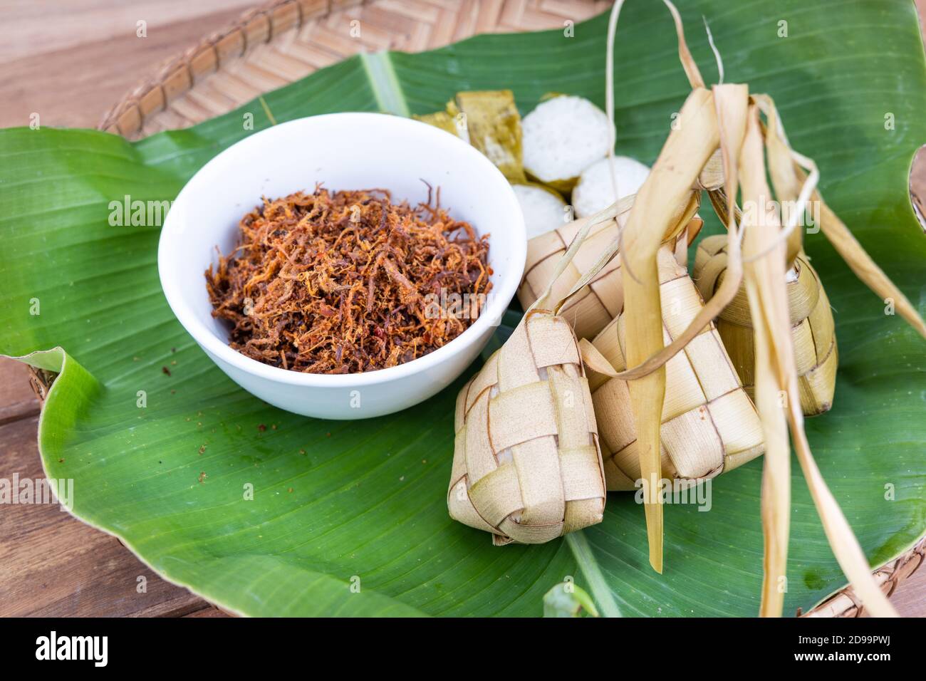 Rendang indonesia malaysia food hires stock photography and images Alamy