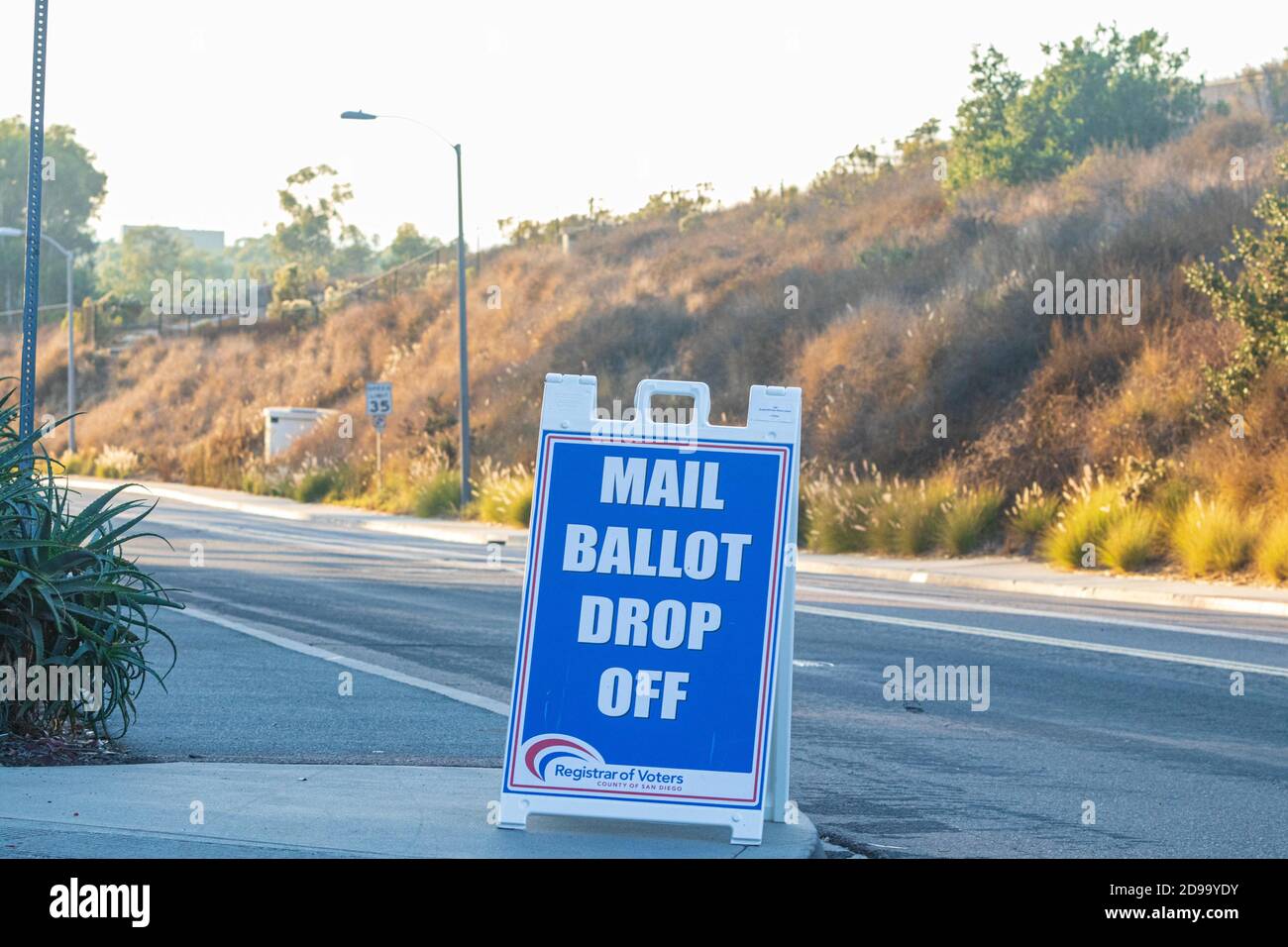 November 3, 2020: An official 'Mail Ballot Drop Off' sign for the 2020 United States Presidential Election at Scripps Miramar Ranch Library in San Diego, California on Tuesday, November 3rd, 2020. The majority of San Diegans who did participate in the election voted early or by mail ballot. Credit: Rishi Deka/ZUMA Wire/Alamy Live News Stock Photo