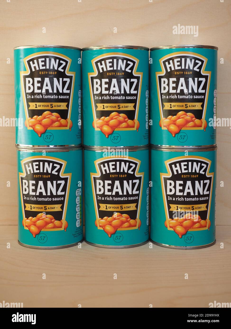 Heinz baked beans in tomato sauce hires stock photography and images