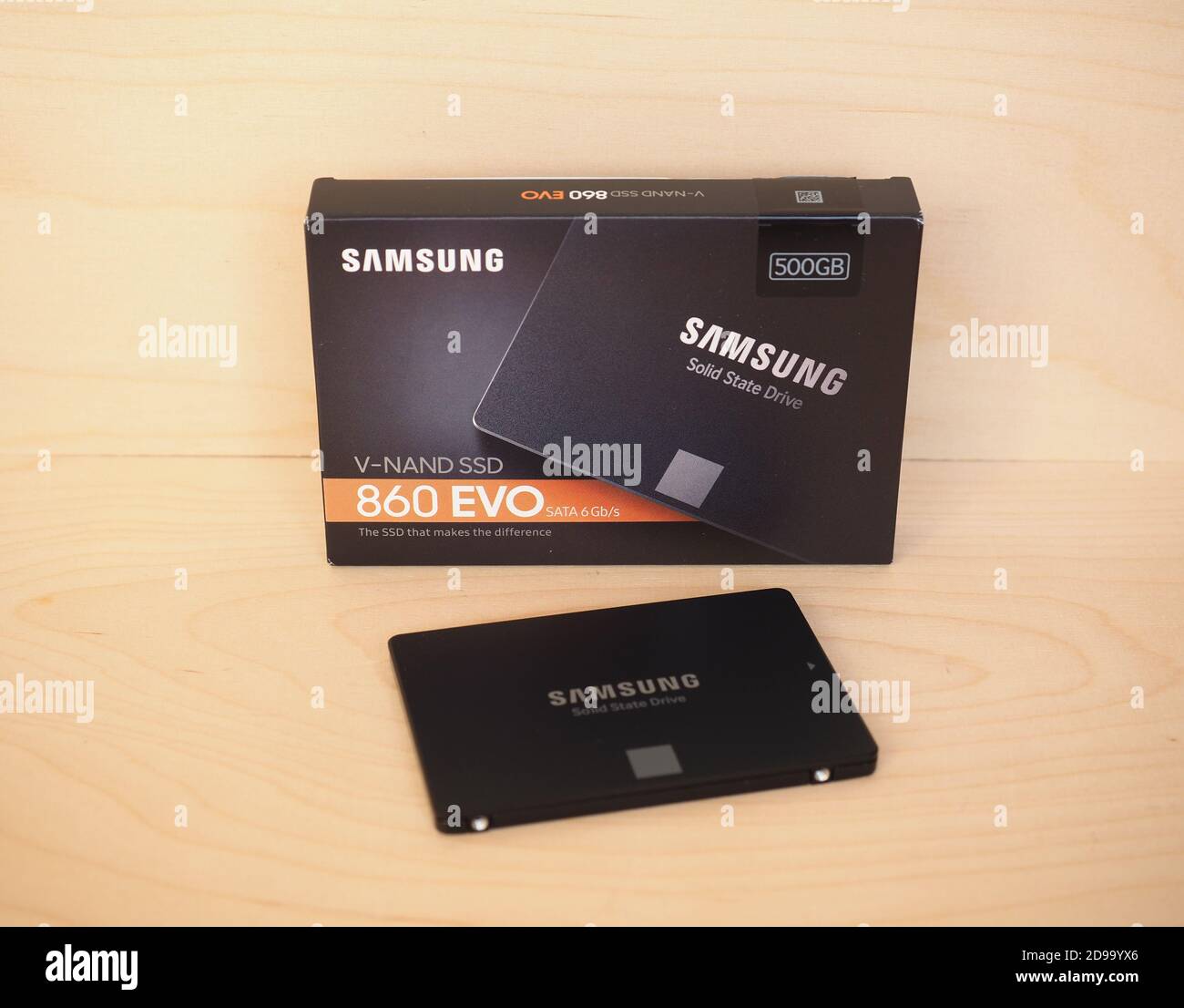 SEOUL, NORTH KOREA - CIRCA OCTOBER 2020: Samsung V-Nand SSD 860 Evo solid  state drive Stock Photo - Alamy