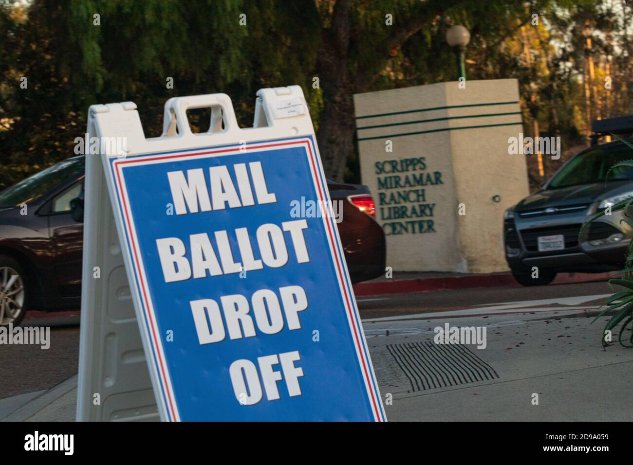 USA. 03rd Nov, 2020. An official 'Mail Ballot Drop Off' sign for the 2020 United States Presidential Election at Scripps Miramar Ranch Library in San Diego, California on Tuesday, November 3rd, 2020. The majority of San Diegans who did participate in the election voted early or by mail ballot. (Rishi Deka/SIPA Press) Credit: Sipa USA/Alamy Live News Stock Photo