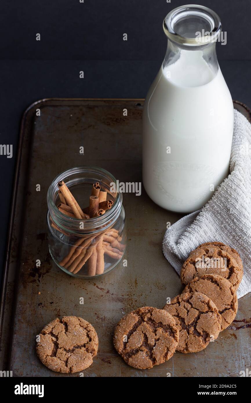 Ginger snap hires stock photography and images Alamy