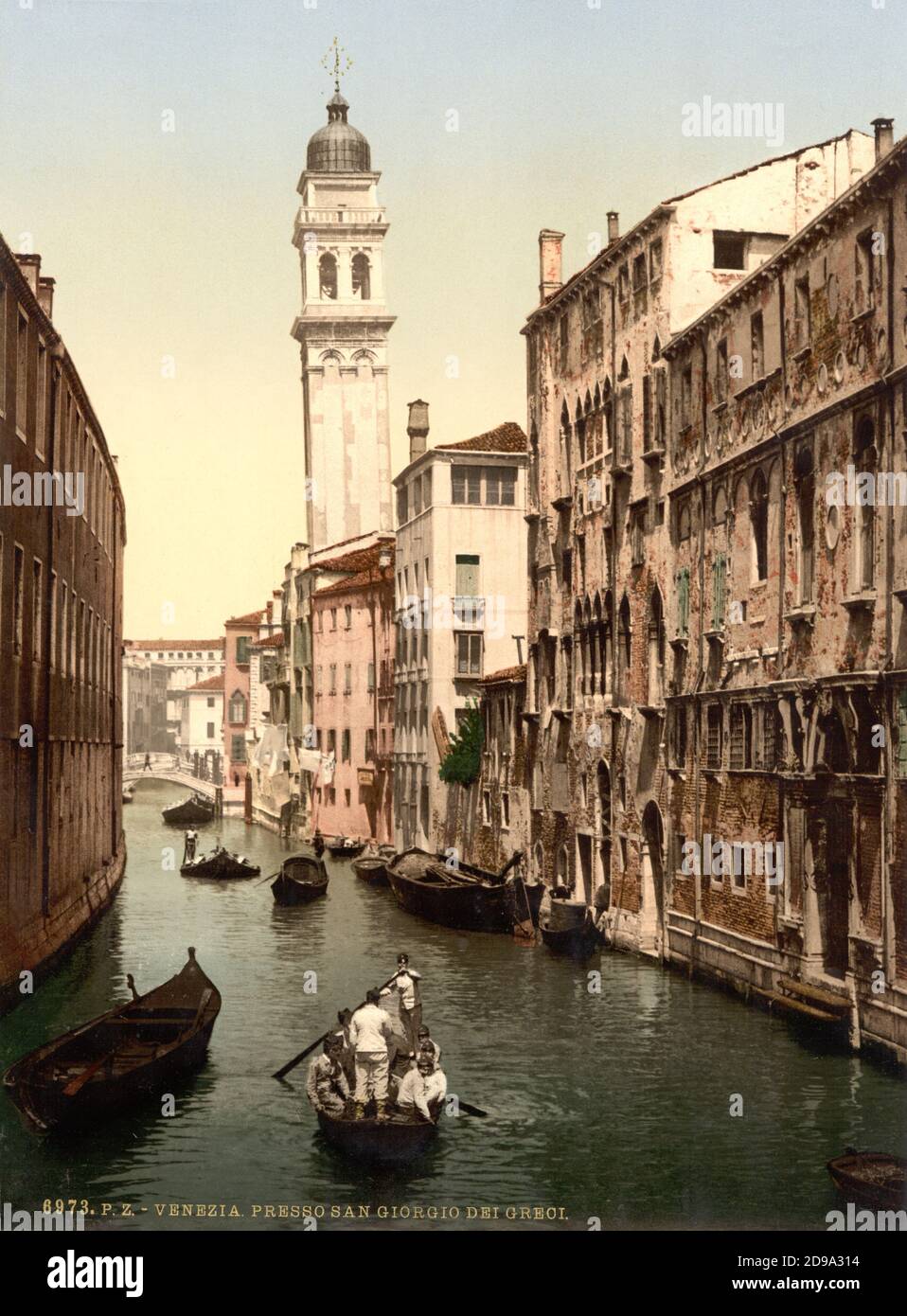 1895 ca. , VENEZIA ,  ITALY :  Old Venetian canal near SAN GIORGIO DEI GRECI . Photocrom print colors edited by Detroit Publishing Co.  -  VENICE - VENETO -  ITALIA - FOTO STORICHE - HISTORY - GEOGRAFIA - GEOGRAPHY  - ARCHITETTURA - ARCHITECTURE  -    -  campanile - chiesa - church -  ARTS - ARTE - canale   ----  Archivio GBB Stock Photo