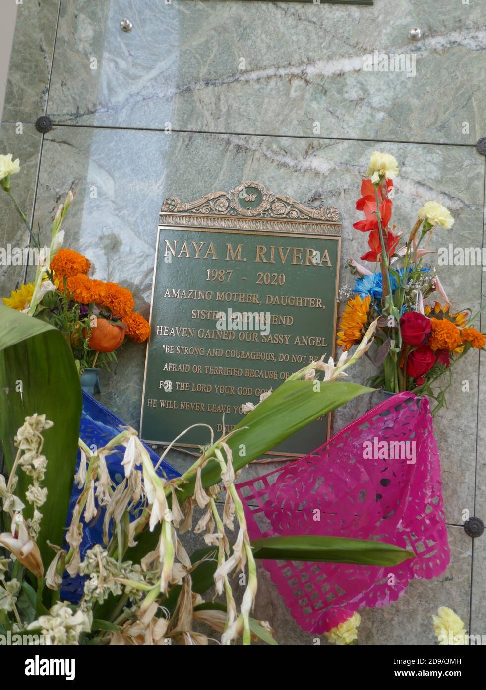 Los Angeles California Usa 3rd Novmeber 2020 A General View Of Atmosphere Of Actress Singer Naya Rivera S Grave At Forest Lawn Hollywood Hills Memorial Park On November 3 2020 In Los Angeles California