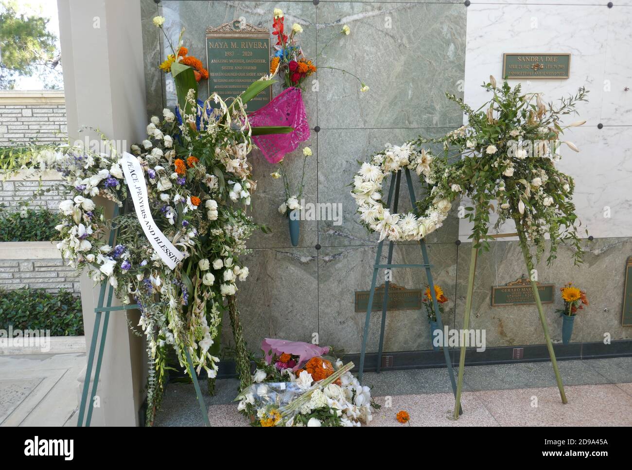 Los Angeles California Usa 3rd Novmeber 2020 A General View Of Atmosphere Of Actress Singer Naya Rivera S Grave Actress Sandra Dee S Grave And Actor Jerry Maren S Grave At Forest Lawn Hollywood Hills Memorial