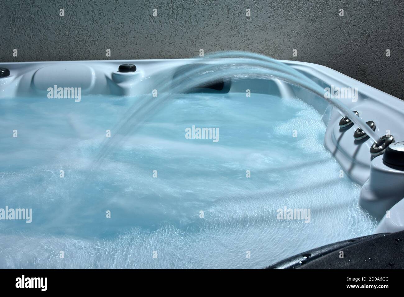 jacuzzi bath with water fountain Stock Photo Alamy