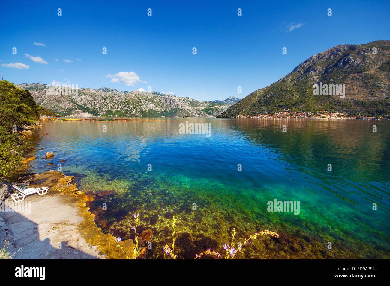 Aerial sky tranquil bay beach hi-res stock photography and images - Alamy