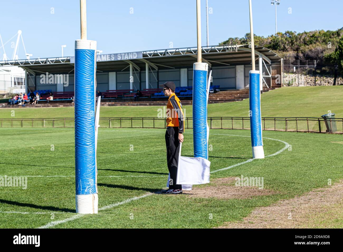 træt politi mesterværk Grassroots Australian rules football played in Perth Western Australia.  Under 18 Australian rules football Stock Photo - Alamy