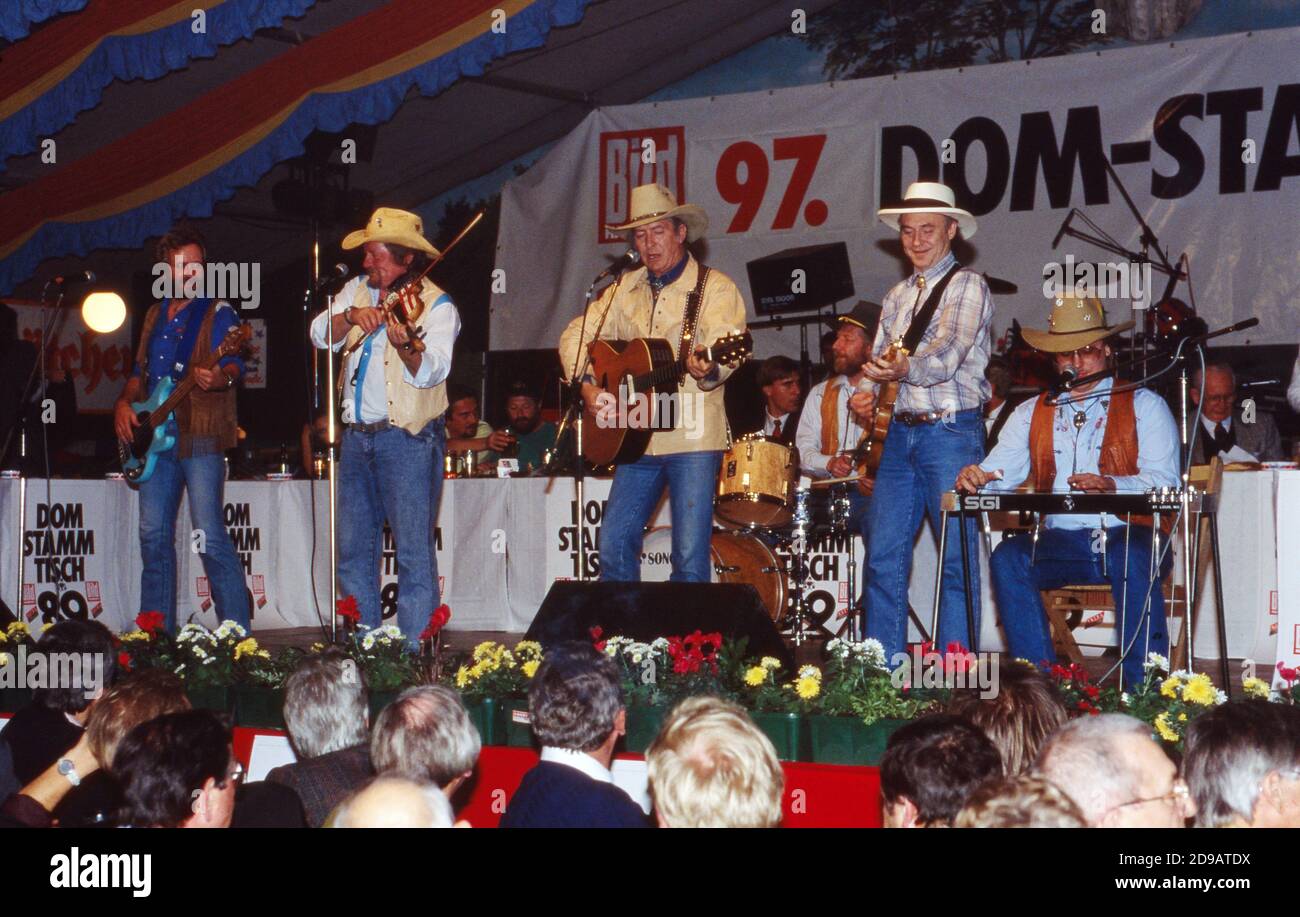 Truck Stop, deutsche CountryBand, bei einem Auftritt auf dem Hamburger Dom in Hamburg