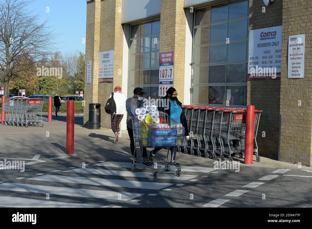 Lakeside Shopping Complex West Thurrock Essex, UK. 4th Nov, 2020. Last