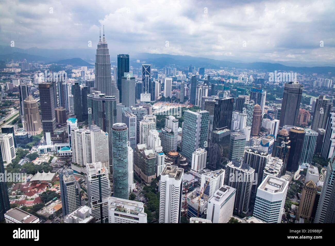 Aerial view of petronas twin tower hi-res stock photography and images ...