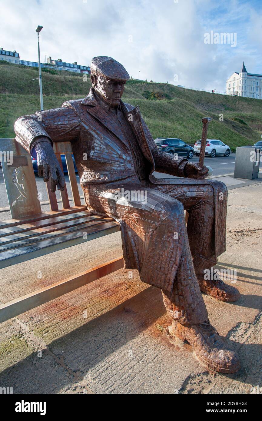Freddie Gilroy and the Belsen Stragglers, a giant sculpture at
