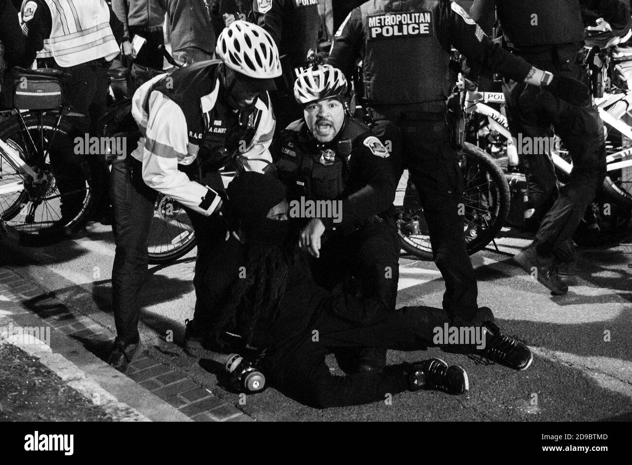 WASHINGTON D.C. NOVEMBER 3- Washington, DC police arrest a protestor Black Lives Matter Plaza on November 3, 2020 in Washington, DC on Election Day. Photo: Chris Tuite/ImageSPACE Credit: Imagespace/Alamy Live News Stock Photo