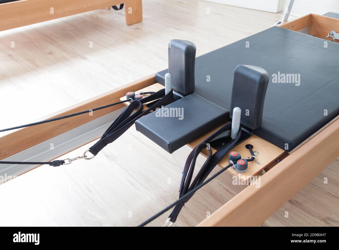Pilates reformer machine hires stock photography and images Alamy