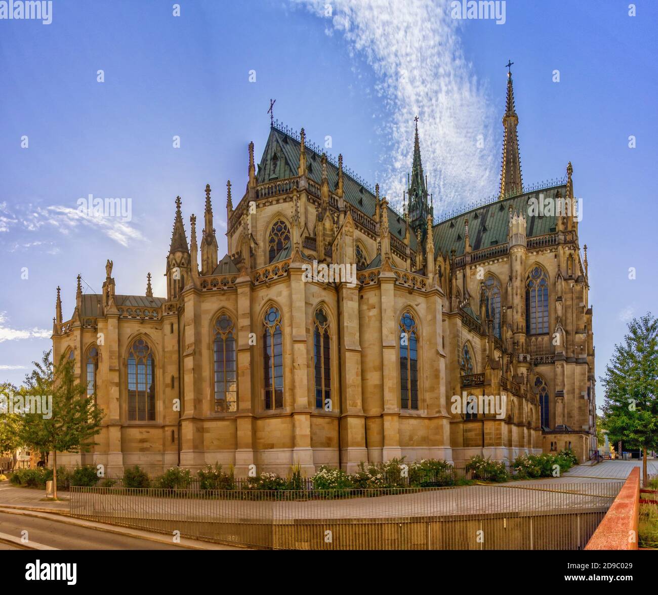 New cathedral linz upper austria hi-res stock photography and images ...