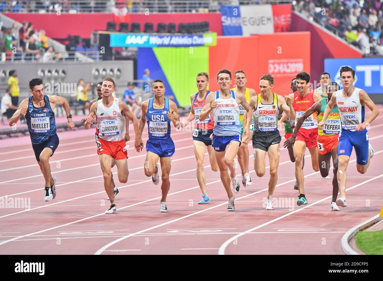 Jakob Ingebrigtsen, Alexis Miellet, Marcin Lewandowski, Matthew Centrowitz, Jake Wightman. 1500 metres. IAAF World Athletics Championships, Doha 2019 Stock Photo