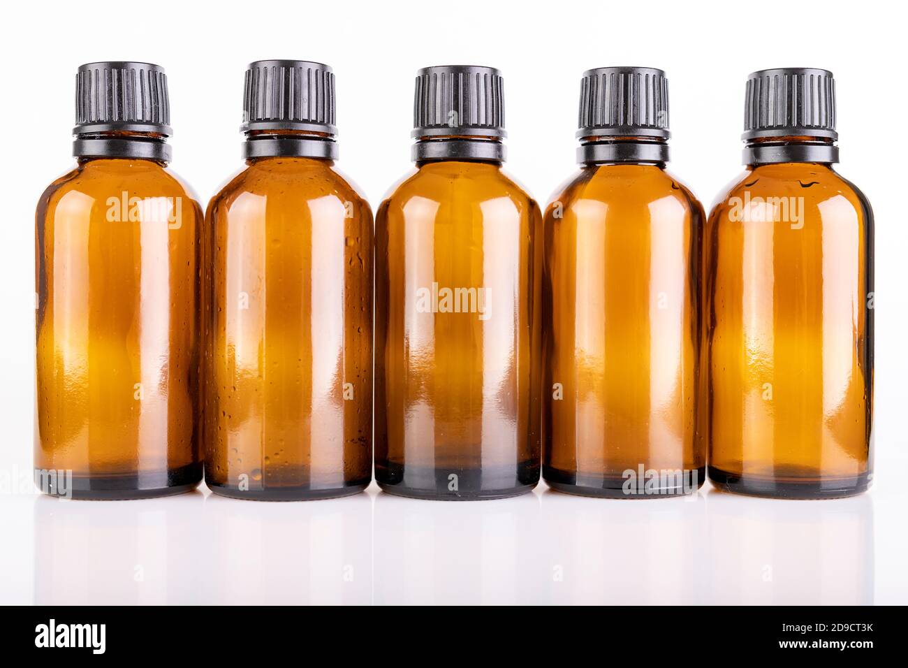 Small glass bottles for the storage of light-sensitive liquids