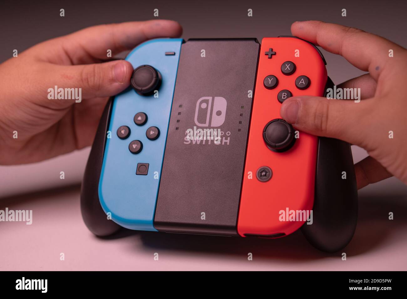 Nintendo switch app hi-res stock photography and images - Alamy