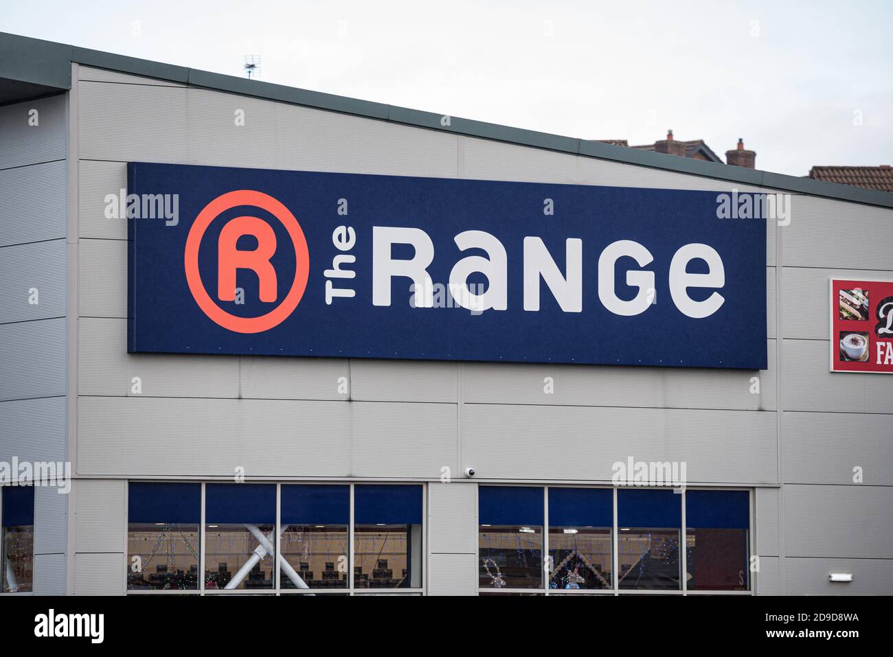 The range shop hi-res stock photography and images - Alamy