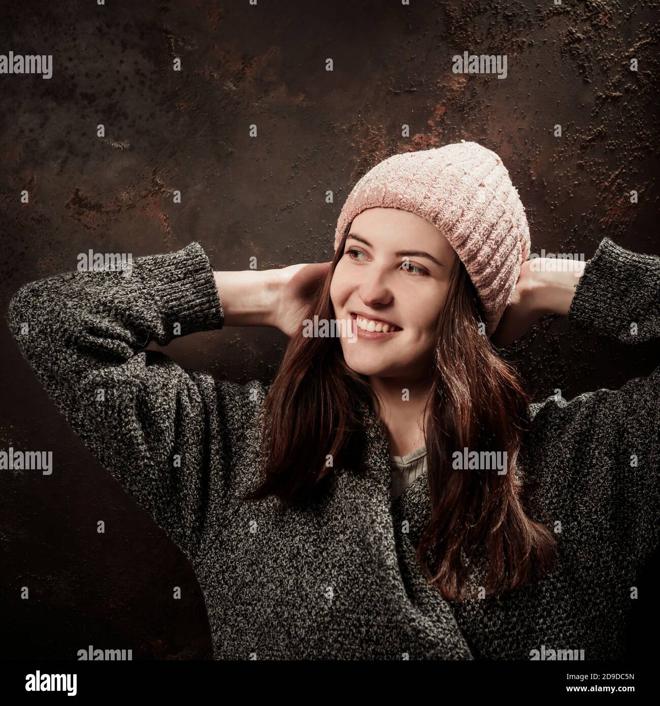 Woman smile portrait hi-res stock photography and images - Alamy