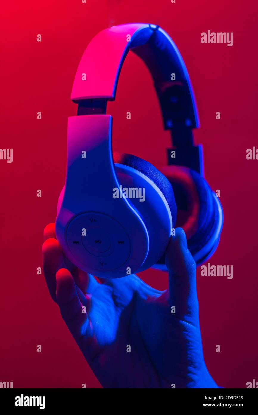 Headphones to listen to music with stereo sound Stock Photo Alamy