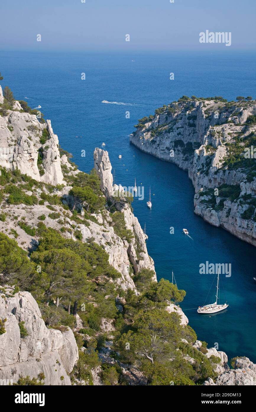 Cassis bay hi-res stock photography and images - Alamy