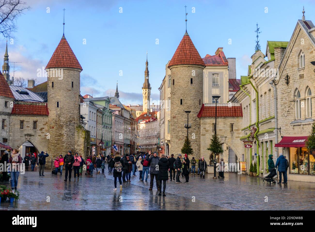 Tallinn, Estonia - January 4, 2020: Old Town Viru Gates in winter. A lot of  walking people. Before lockdown Stock Photo - Alamy