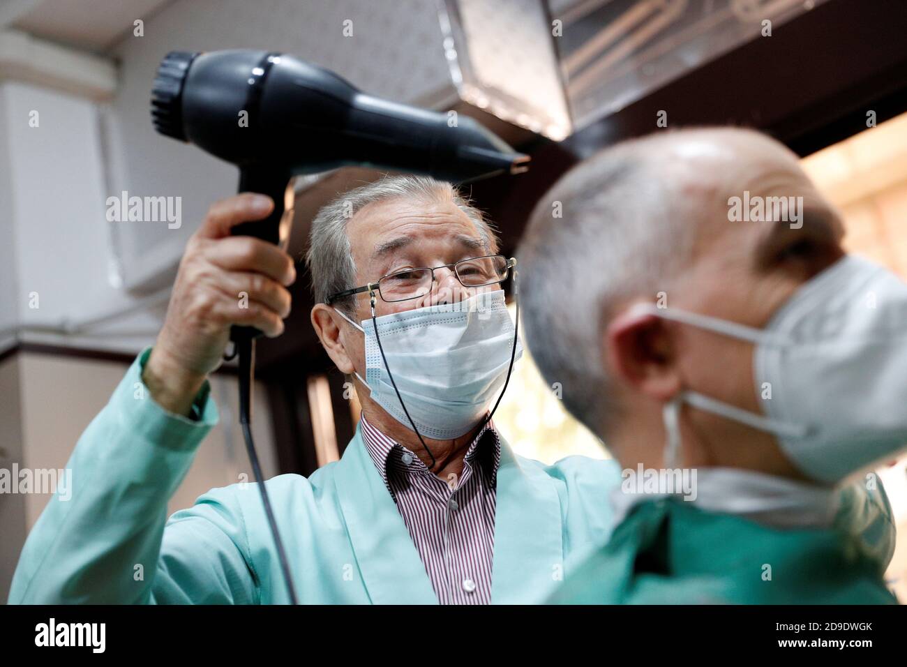 Rome hair salon hi-res stock photography and images - Alamy