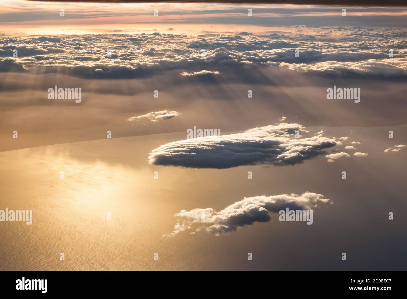 Blue sky with sun reflection and sun rays hi-res stock photography and ...
