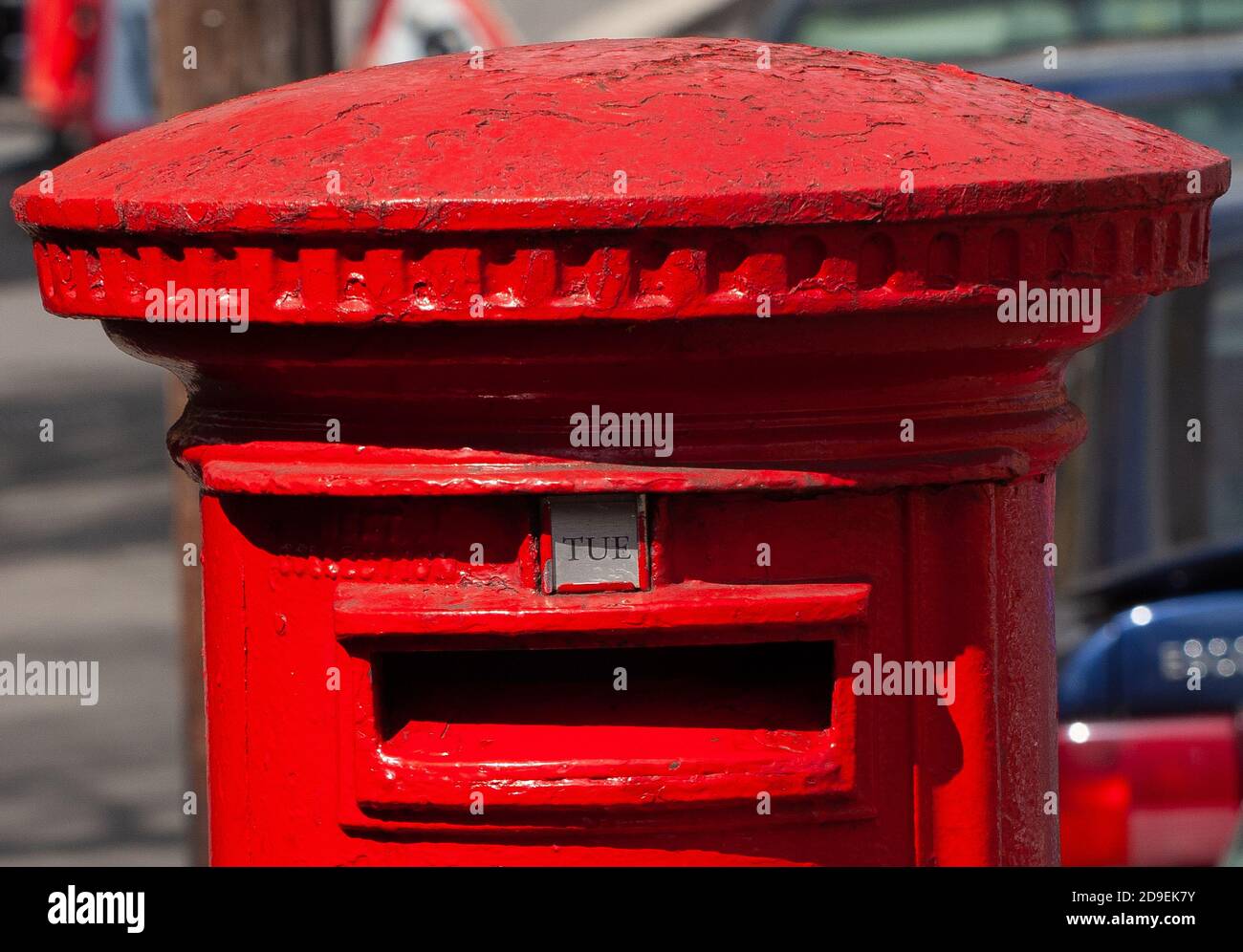 Pre-1952 post box in the London Borough of Waltham Forest. General street scenes. 08 April 2009. Photo: Neil Turner Stock Photo
