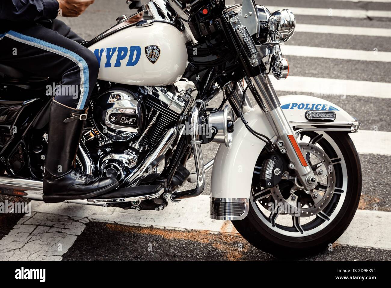 Nypd new york city motorcycle hi-res stock photography and images - Alamy