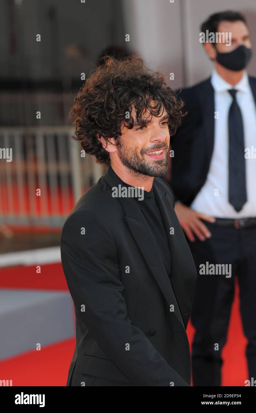 Le sorelle Macaluso Stock Photo - Alamy