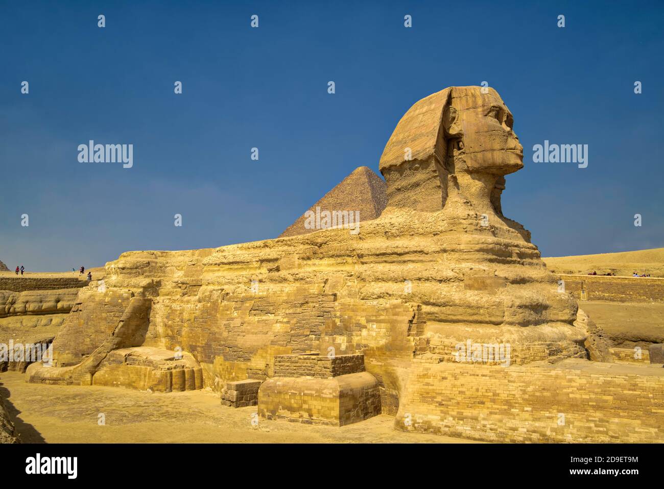 Pharaoh khufu statue hi-res stock photography and images - Alamy