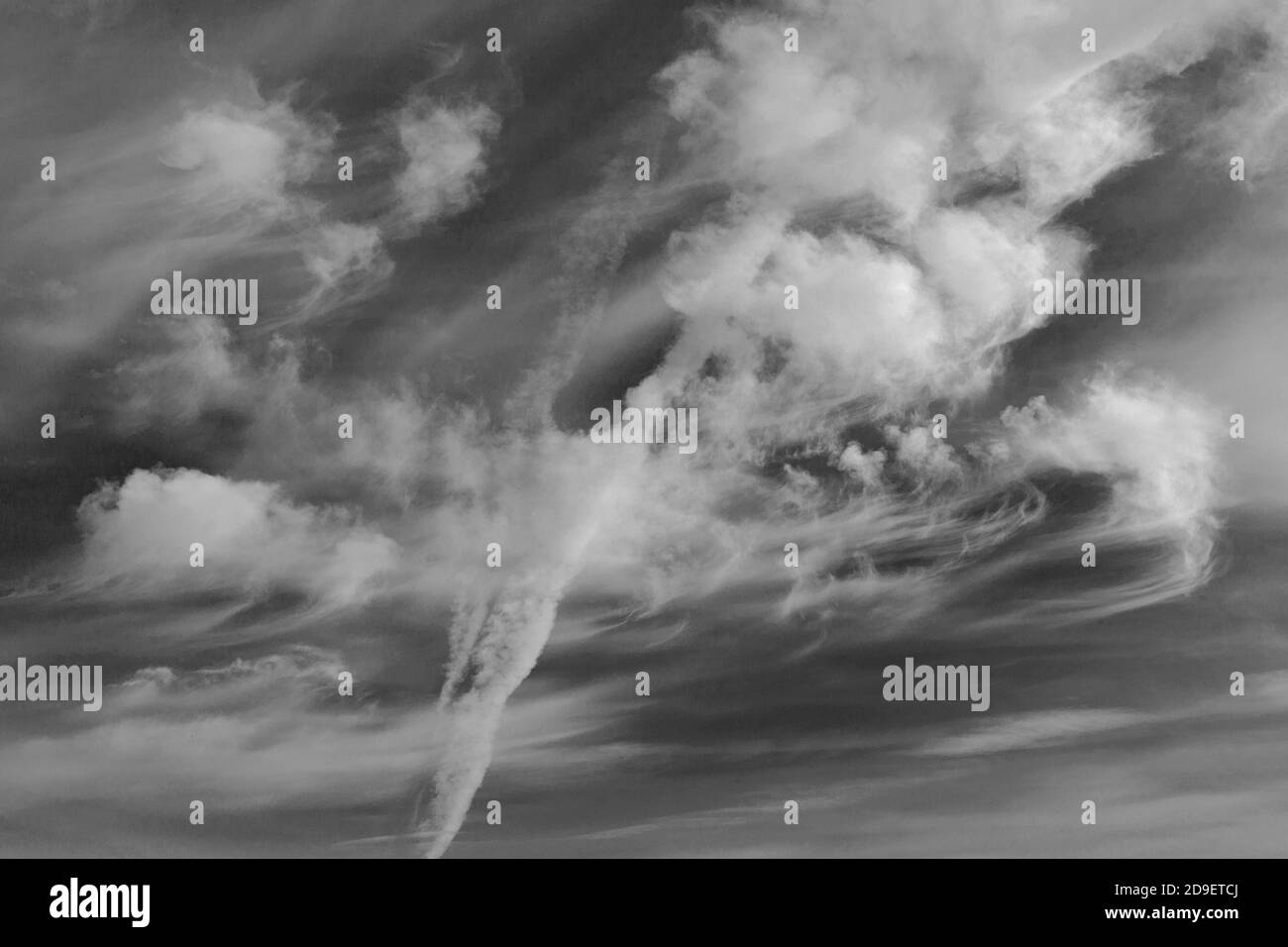 Cirrus Clouds over Lincolnshire Wolds in black & white Stock Photo - Alamy