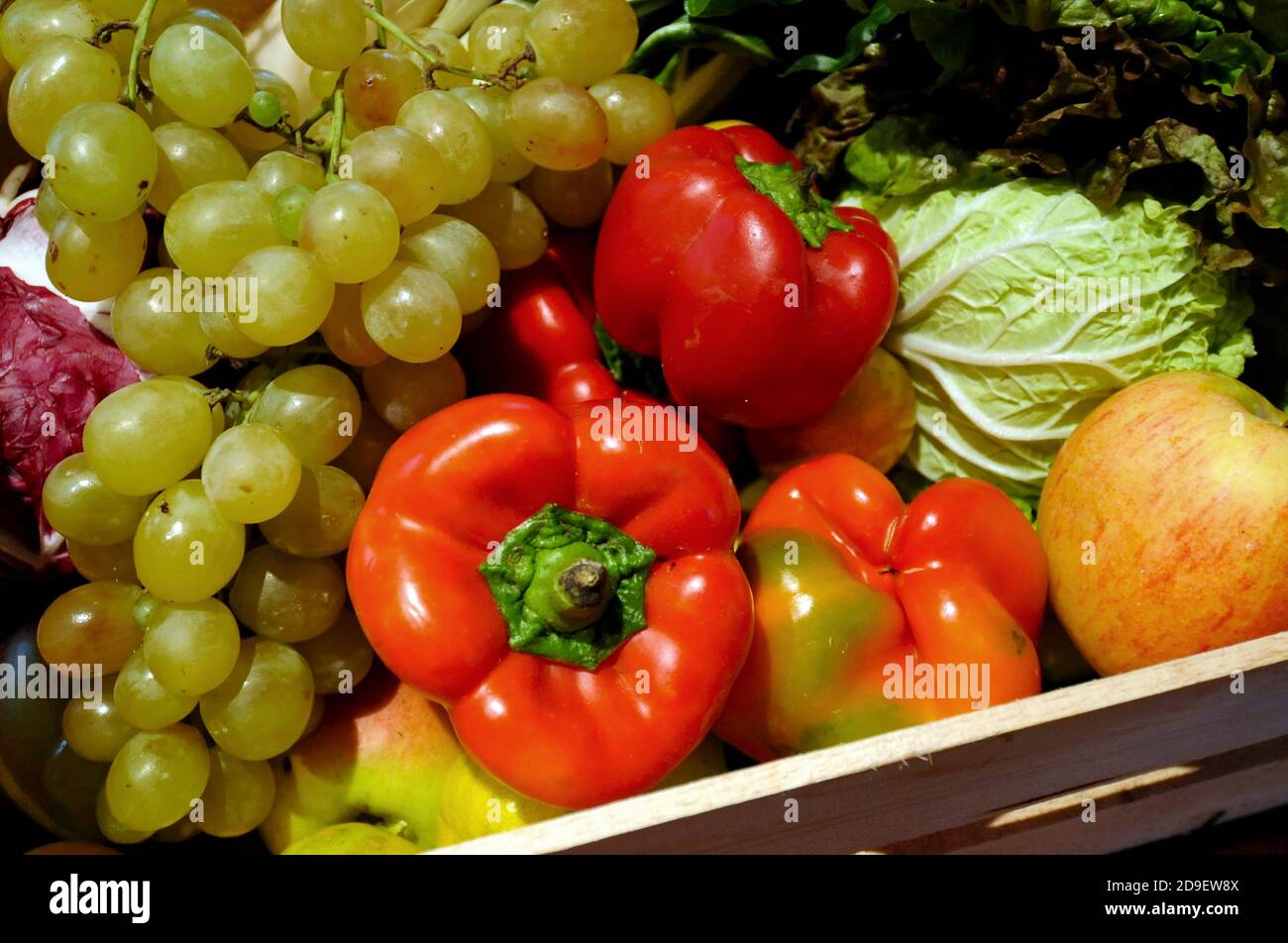 Organic Vegetables and Fruits delivered in a wodden box Stock Photo - Alamy