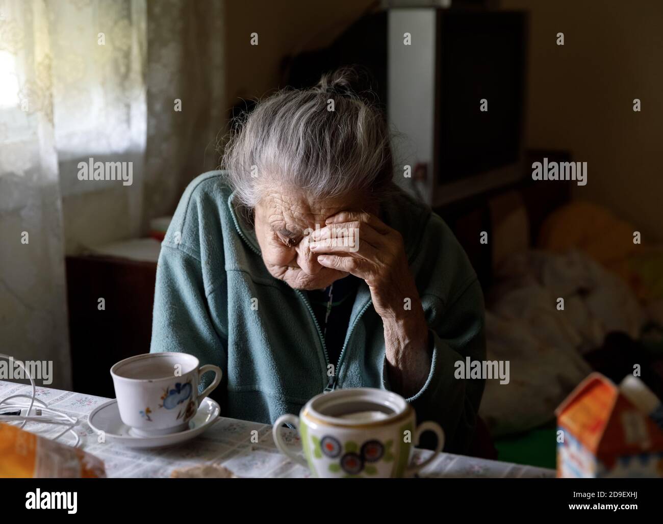 Single Lonely Mature Woman High Resolution Stock Photography and Images ...